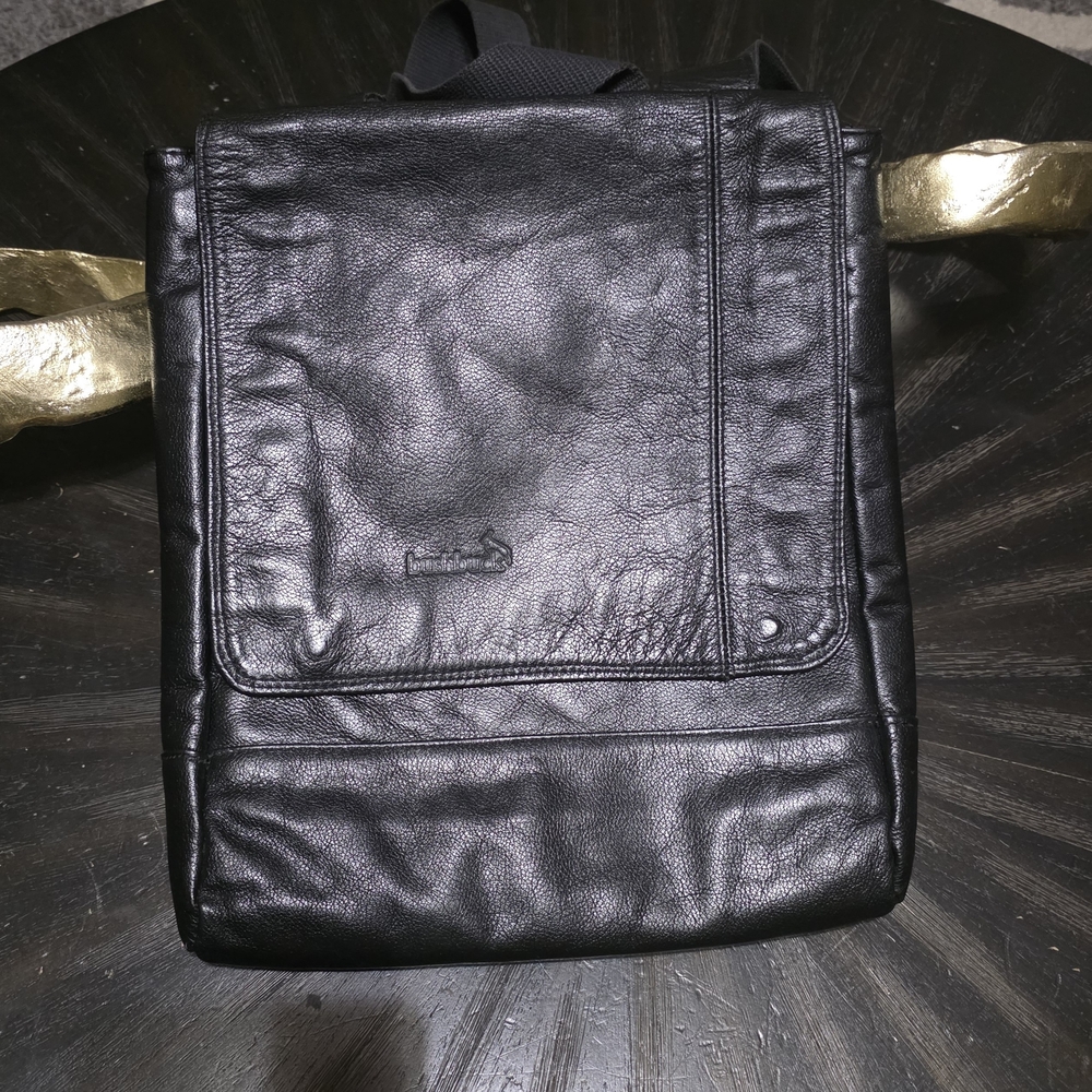 Elegant Black Leather Crossbody Bag